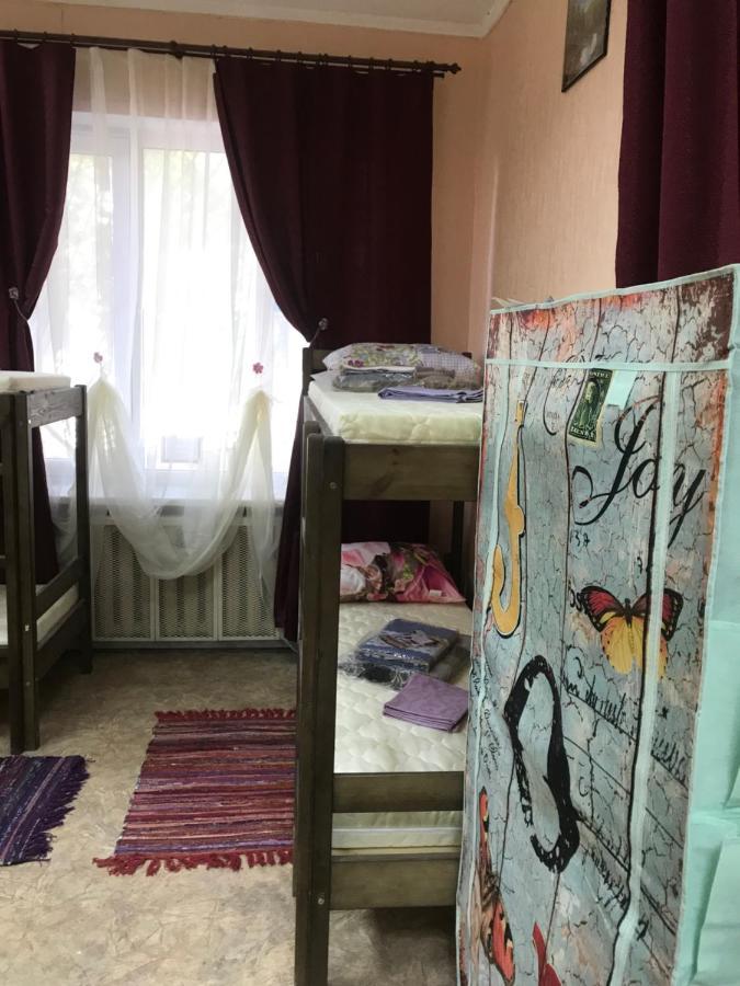 Ararat-Demeevskaya Hostel Kiev Buitenkant foto