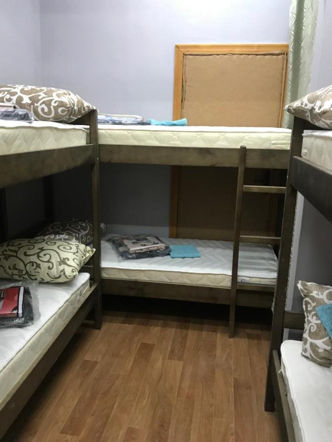 Ararat-Demeevskaya Hostel Kiev Buitenkant foto