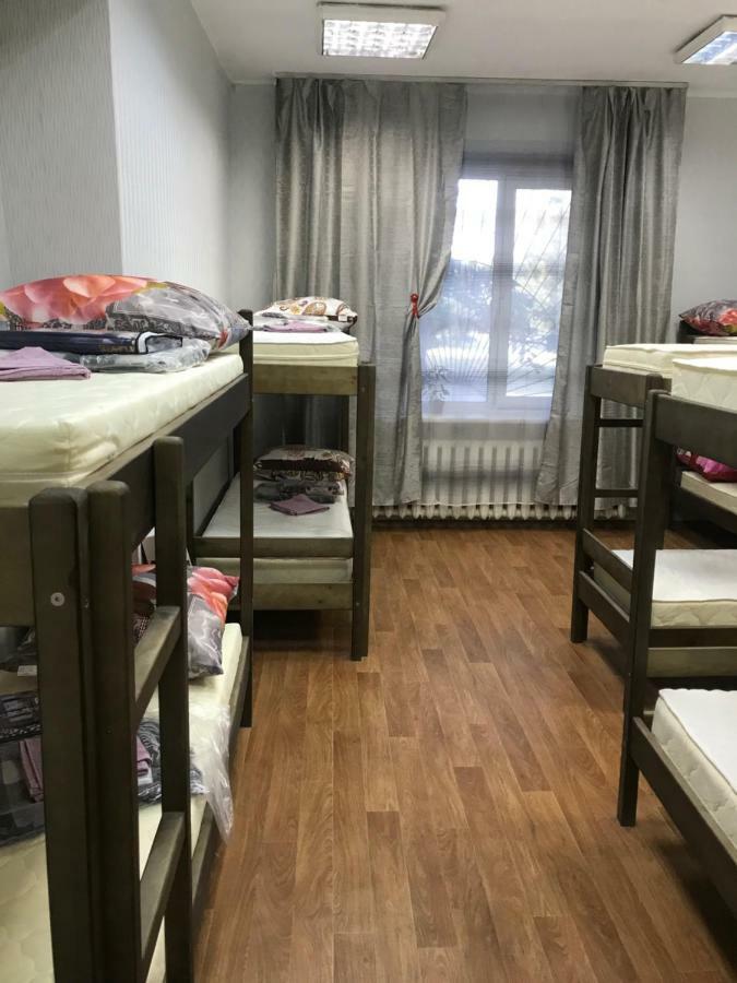 Ararat-Demeevskaya Hostel Kiev Buitenkant foto