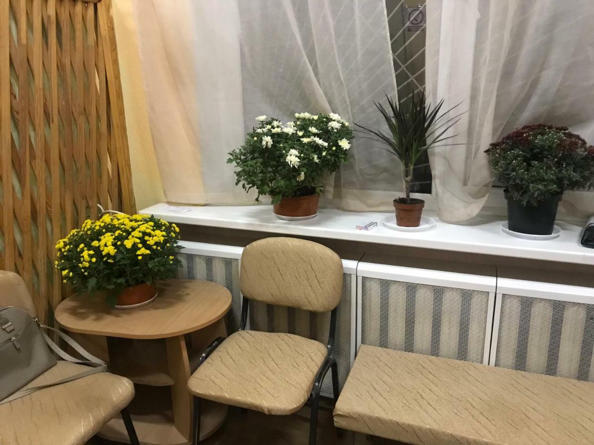 Ararat-Demeevskaya Hostel Kiev Buitenkant foto